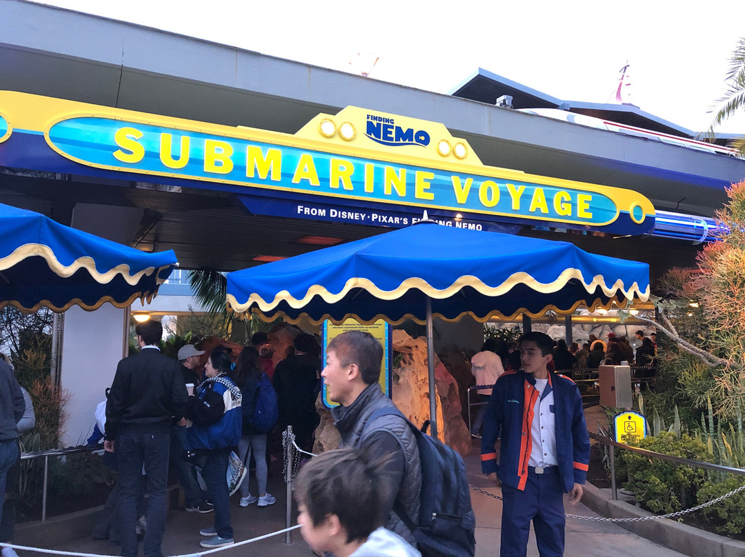 Finding Nemo Submarine Voyage-阿纳海姆必去景点