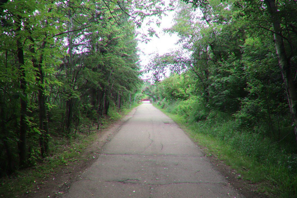 Mill Creek Ravine Park景点图片