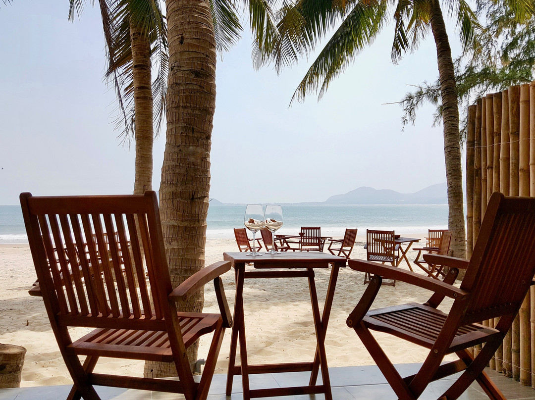 Lucky Spot Beach Bungalow主图