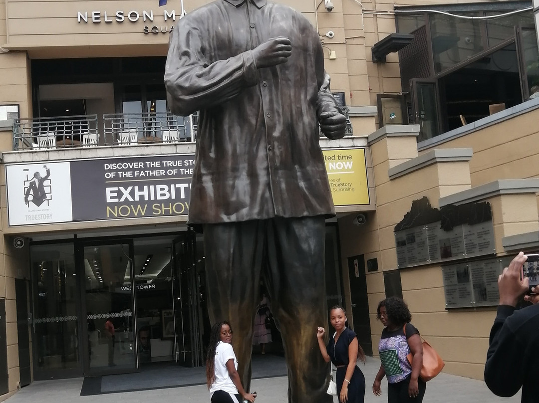 米开朗基罗酒店主图