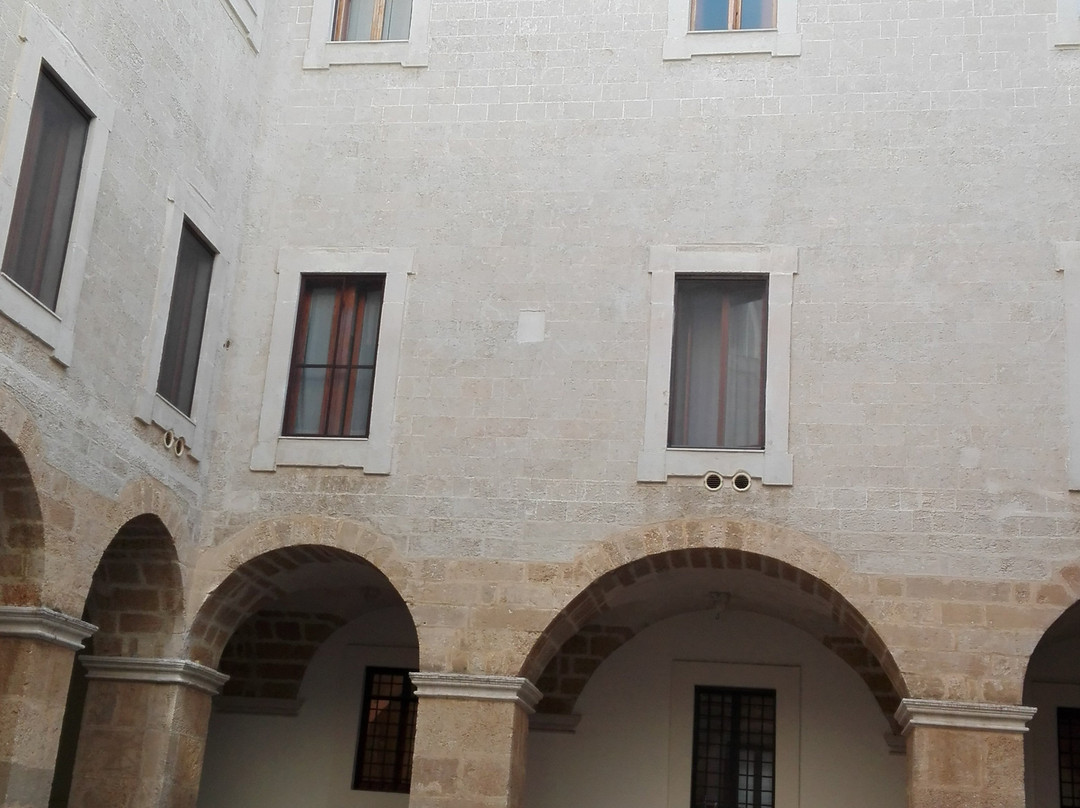 Castello o Palazzo Arcivescovile dell'Arcidiocesi di Brindisi景点图片