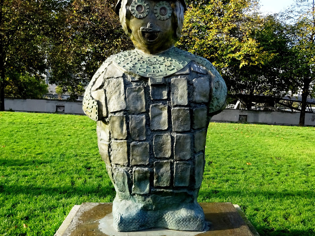 Les Enfants du Monde景点图片