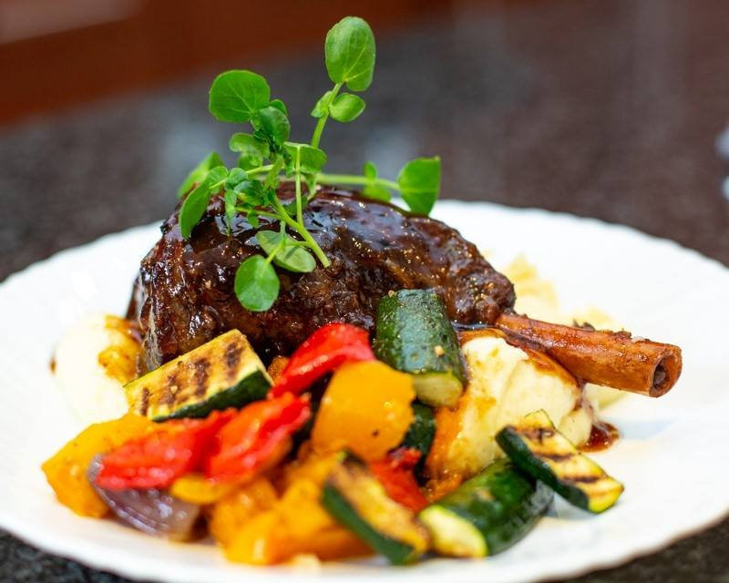 Ninety North Guest House主图