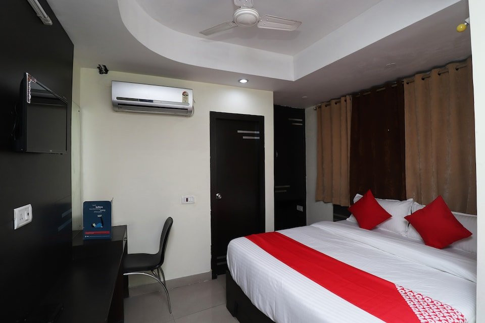 OYO 30715 Shakti Palace主图