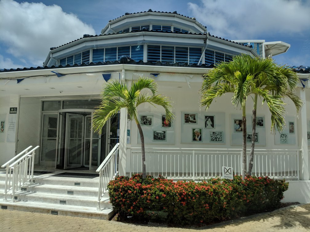 Carousel Gelateria and Bar-辛普森湾必去景点