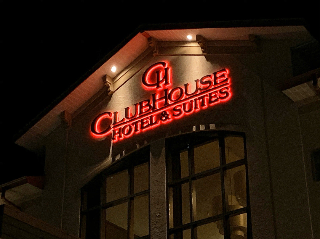Clubhouse Hotel & Suites主图
