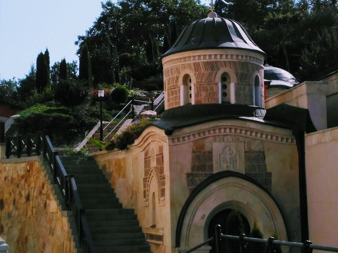 Zverinets Caves and Archangel Mykhail Monastery景点图片