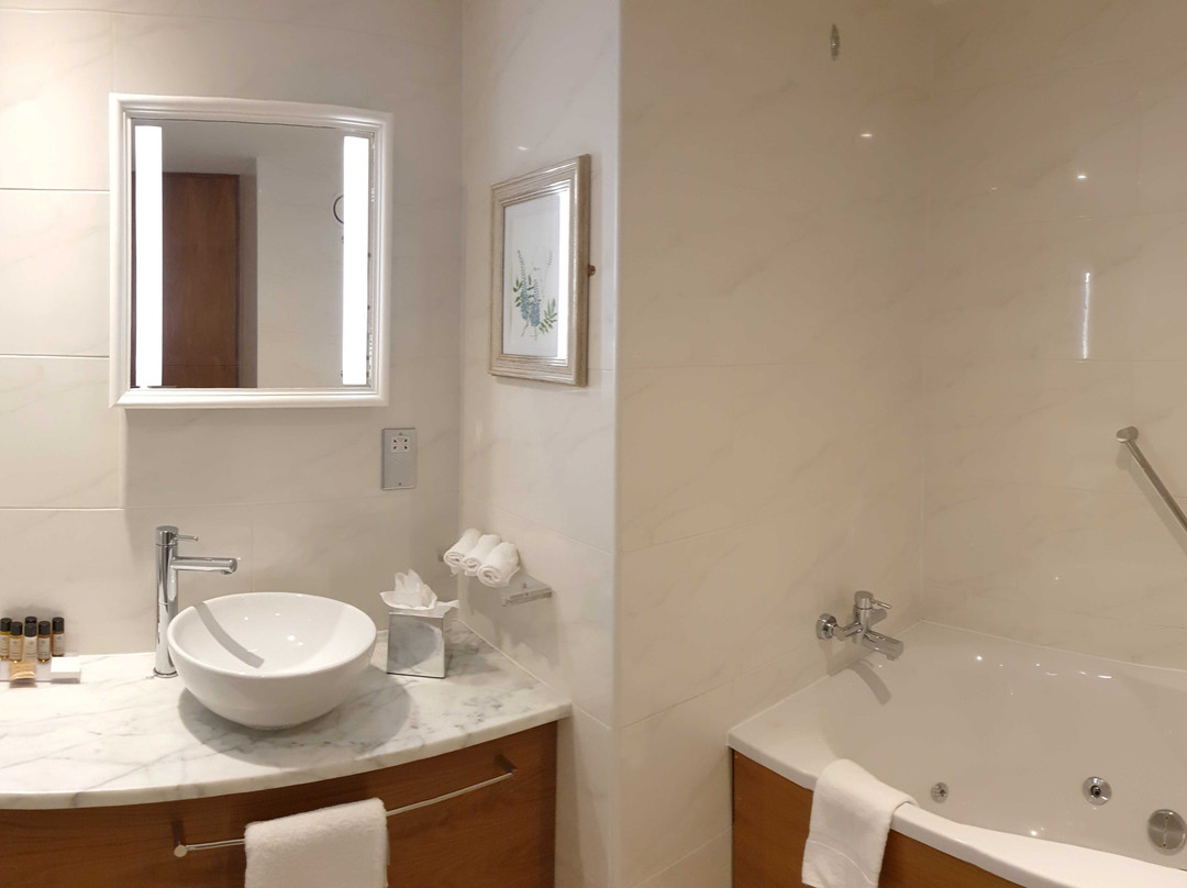 Manor West Hotel主图