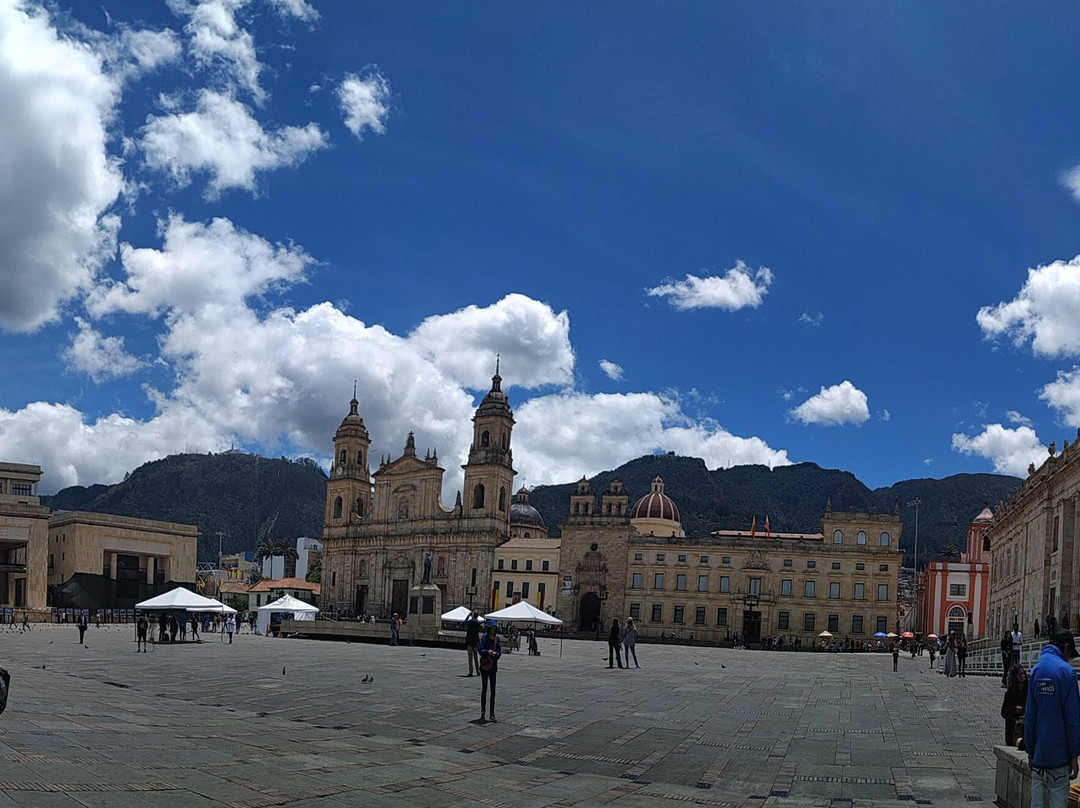 Plaza de Bolivar-佩雷拉必去景点