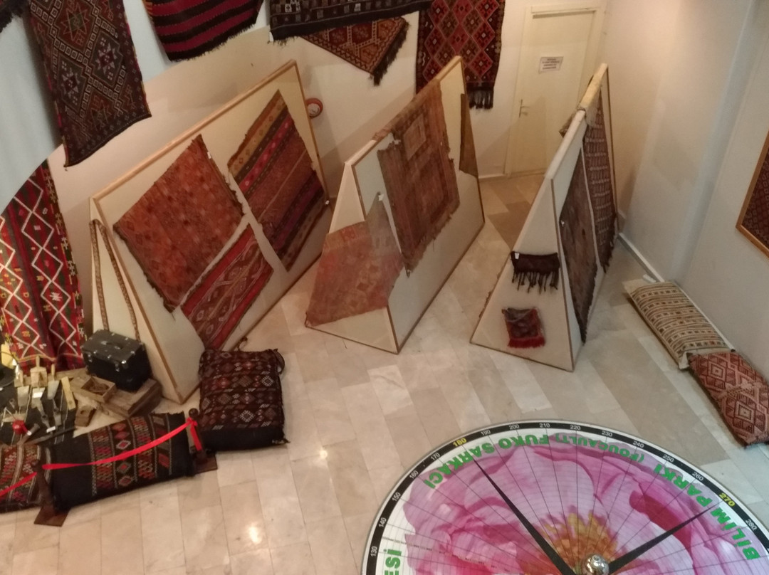 Prof. Dr. Turan Yazgan Hali ve Kilim Muzesi-Isparta必去景点