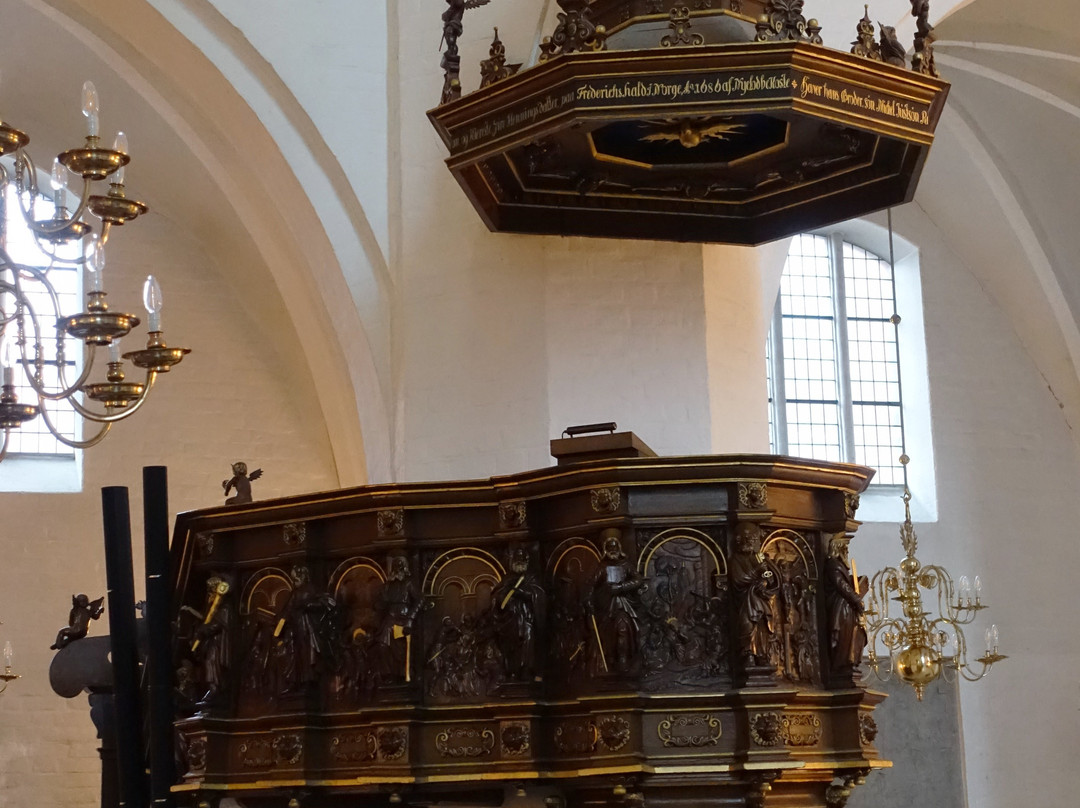 Sct. Mortens Kirke-兰讷斯必去景点