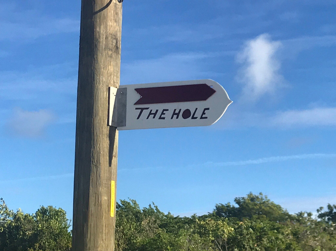 The Hole景点图片