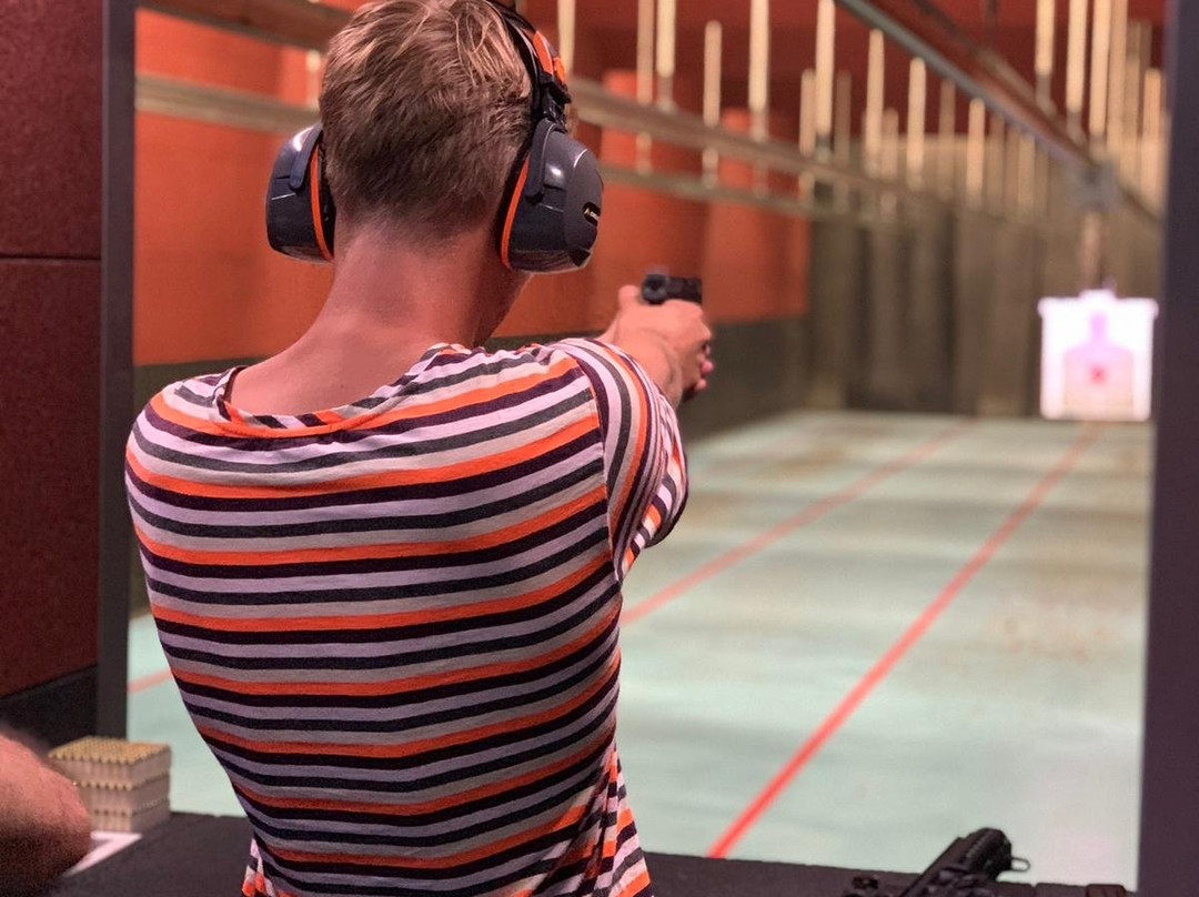 Poligoni Rogat Security-地拉那必去景点