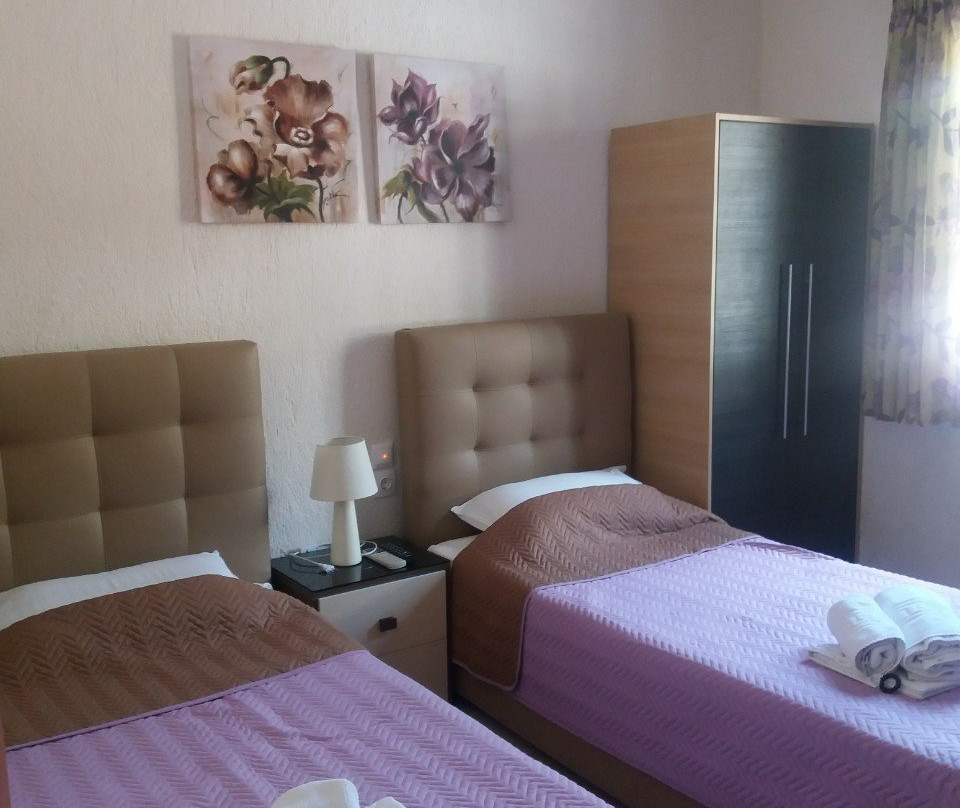 Oasis Deluxe Apartments主图