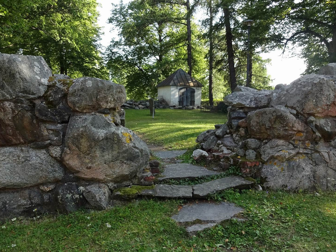 The Ruins of the Church of the Holy Trinity-劳马必去景点