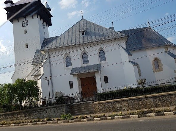 Biserica Reformata din Crasna-Crasna必去景点