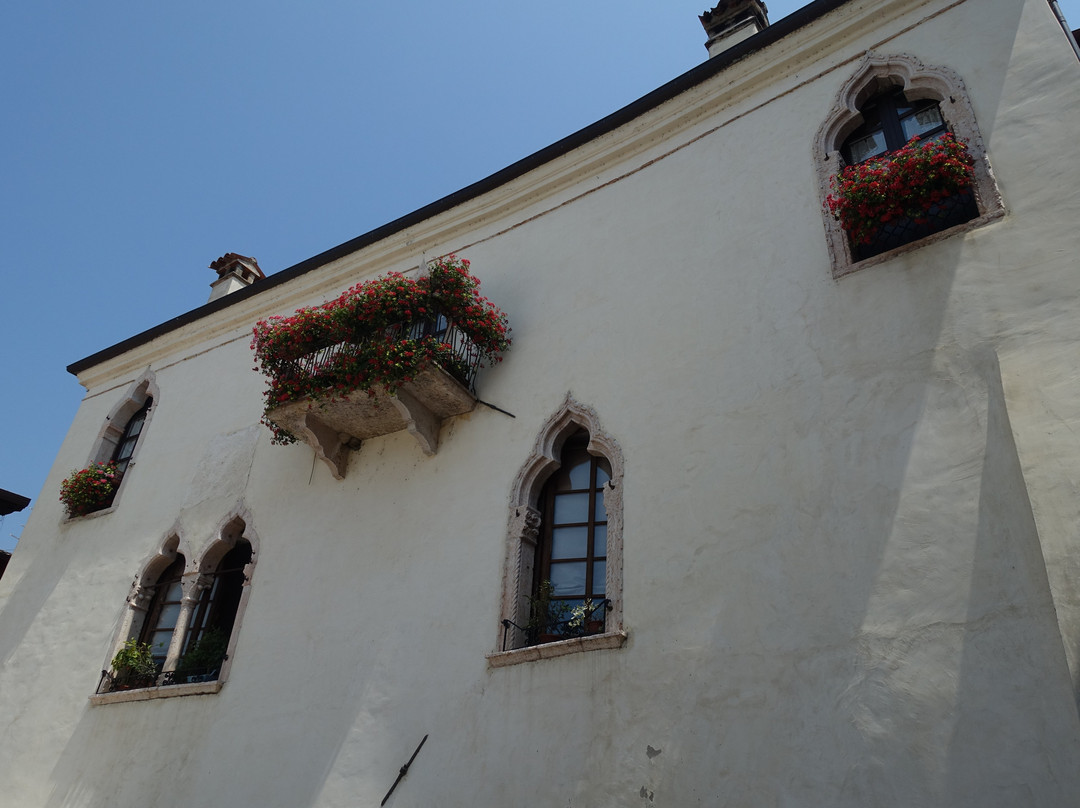 Palazzo dei Capitani del Comune di Garda-加尔达必去景点