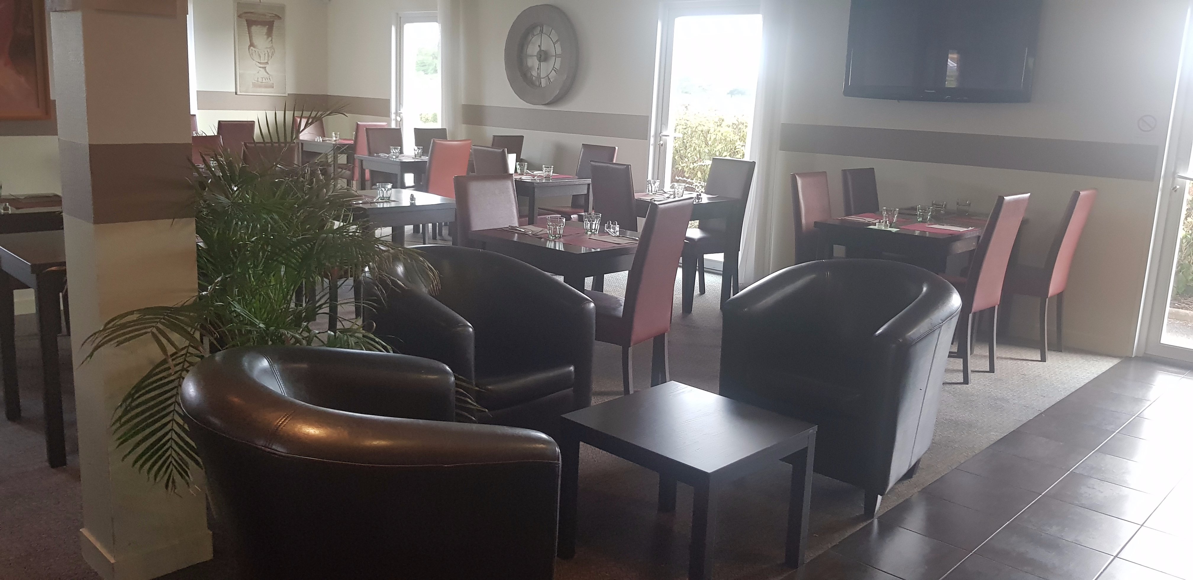 The Originals City Hôtel Alexia, La Souterraine-餐饮