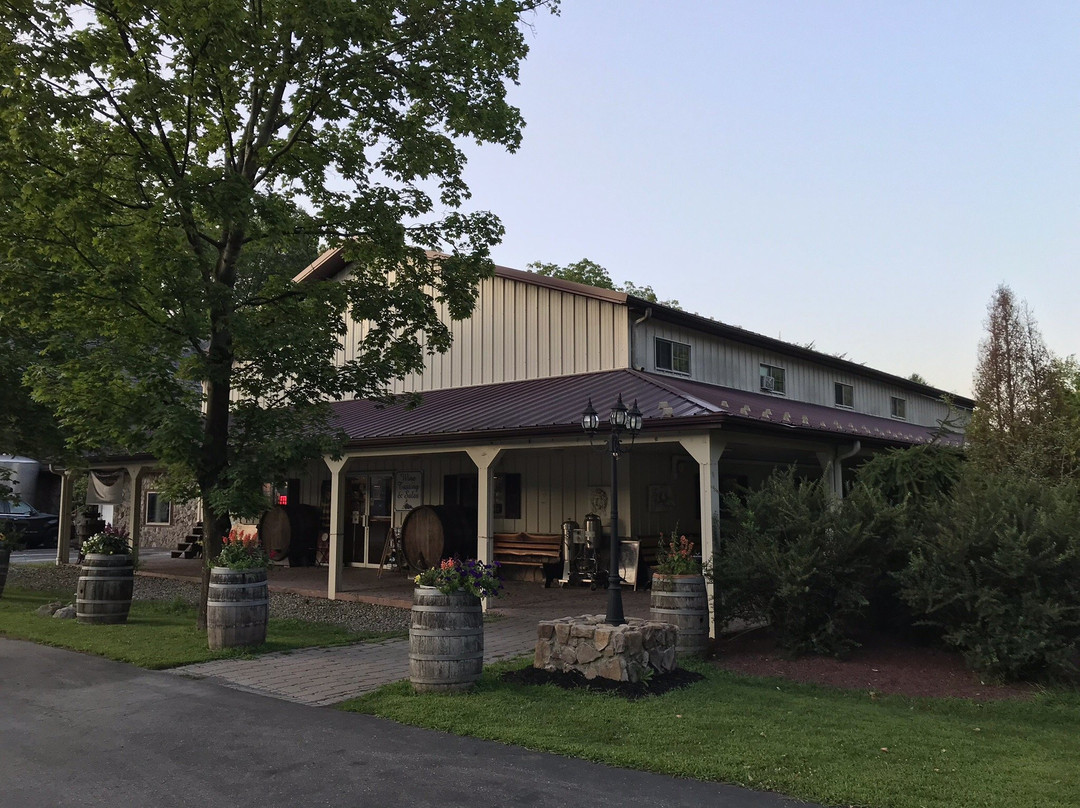 Sorrenti Family Estate Winery, Distillery & Pizzeria景点图片