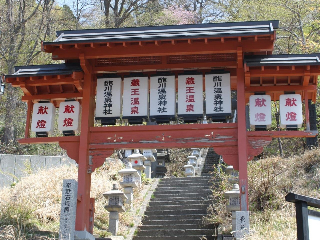 Sugawa Onsen Shrine景点图片