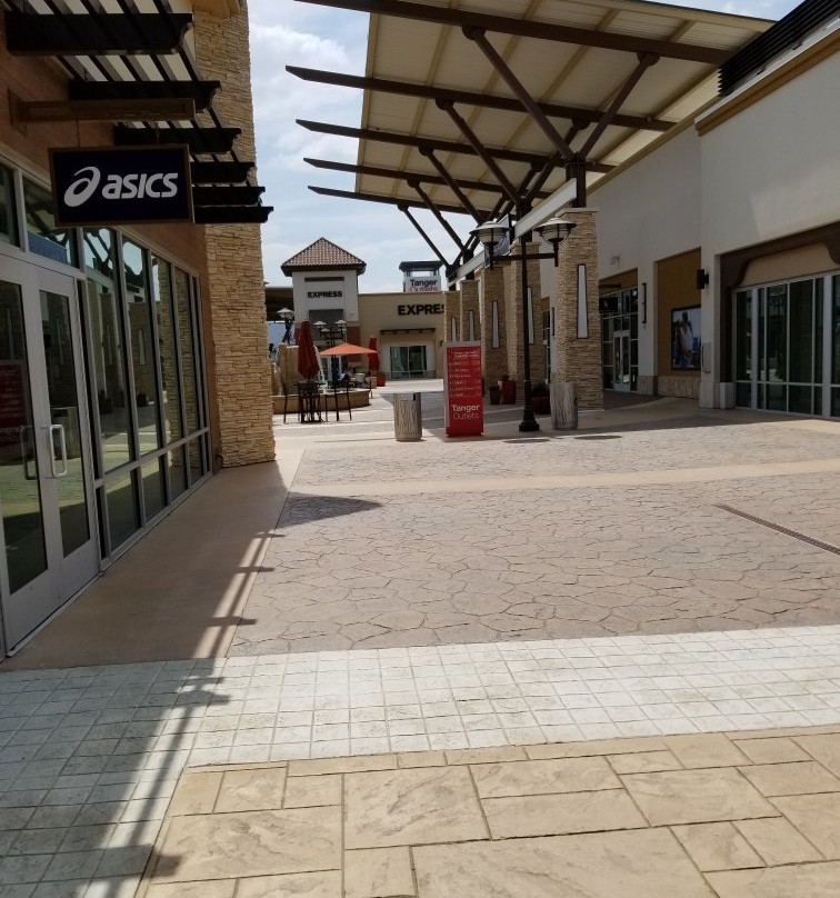 Tanger Outlets Fort Worth-沃思堡必去景点