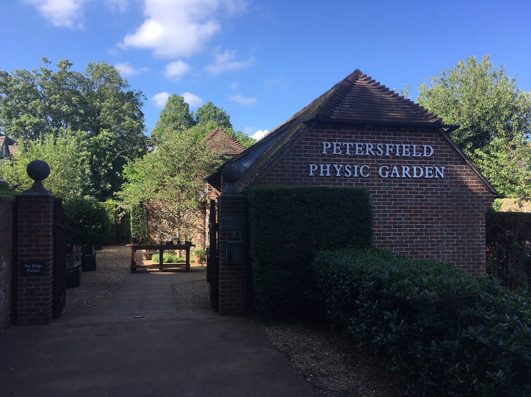 Petersfield Physic Garden景点图片