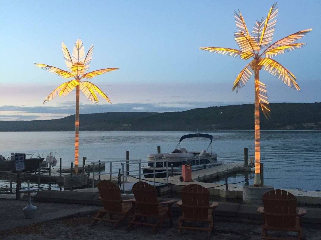 Anchor Inn And Marina主图