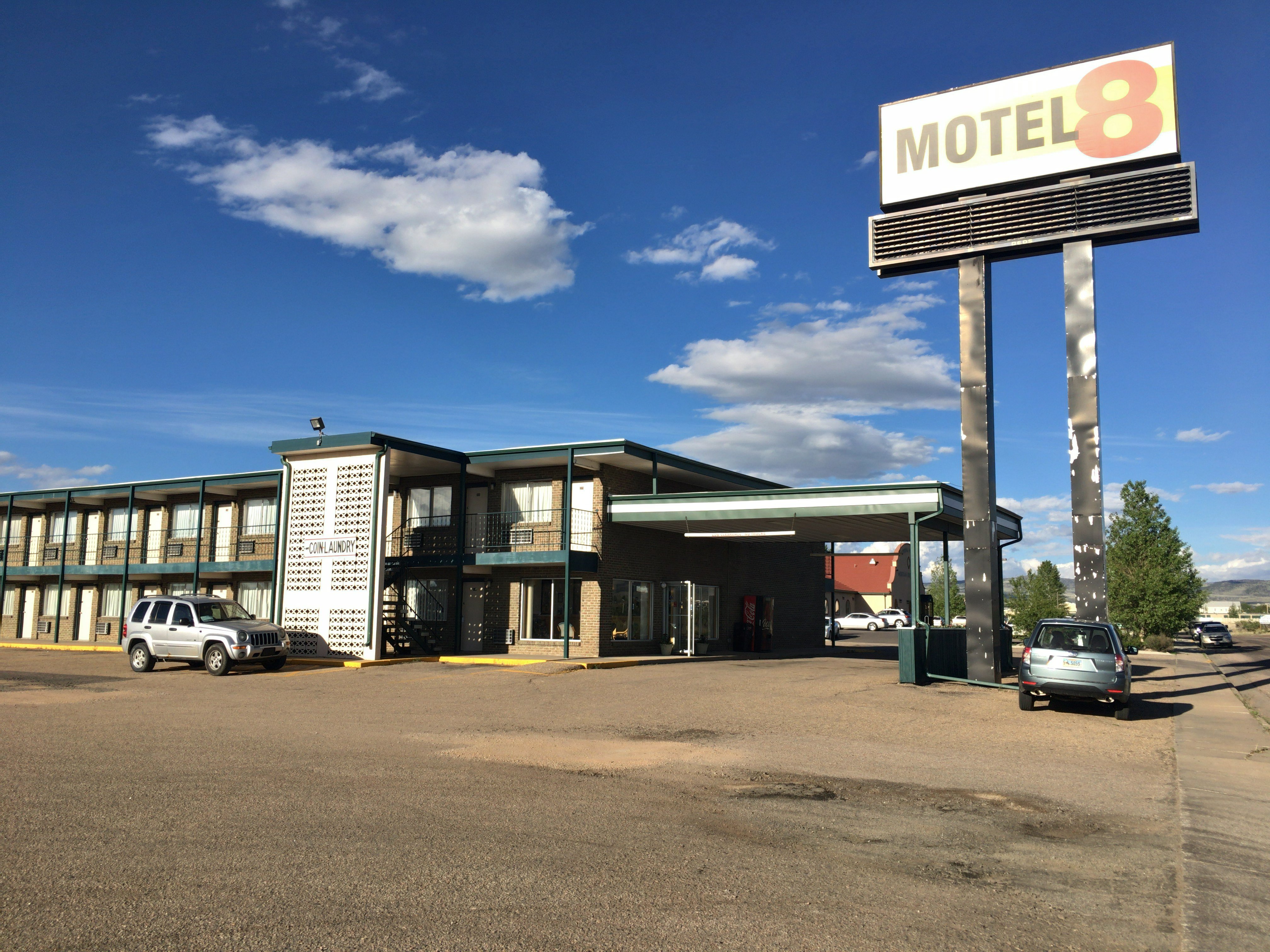 Motel 8 Laramie-浴室