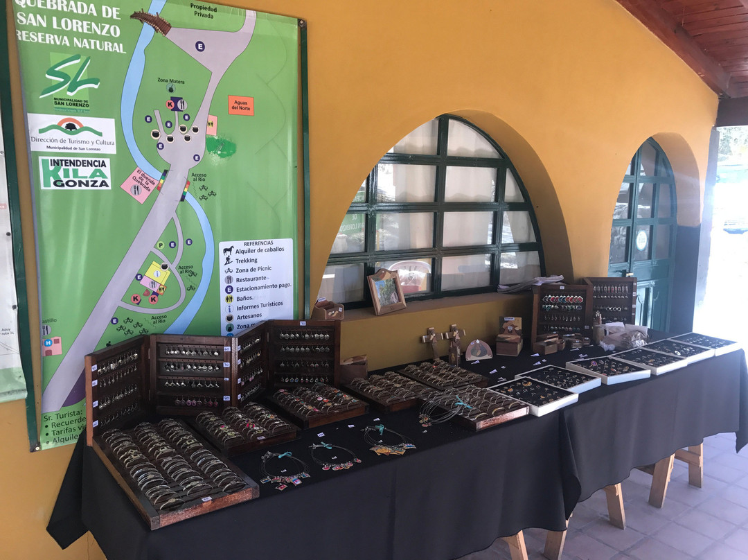 Alicia Artesanias-圣洛伦索必去景点