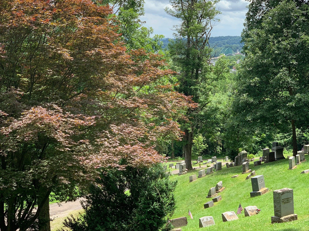 Oak Grove Cemetery景点图片