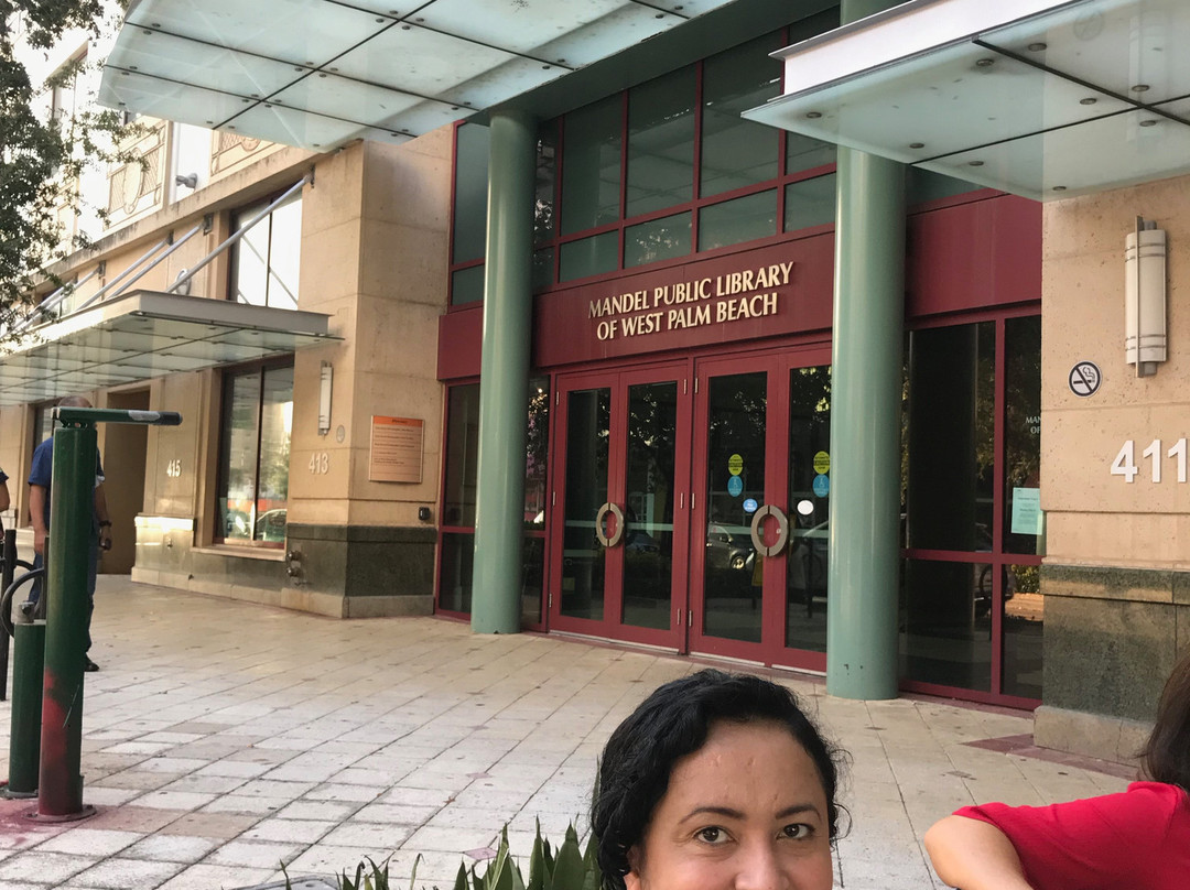 Mandel Public Library of West Palm Beach景点图片