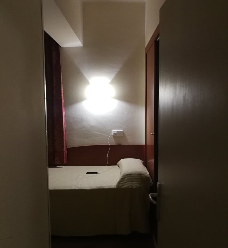 欧罗巴酒店主图