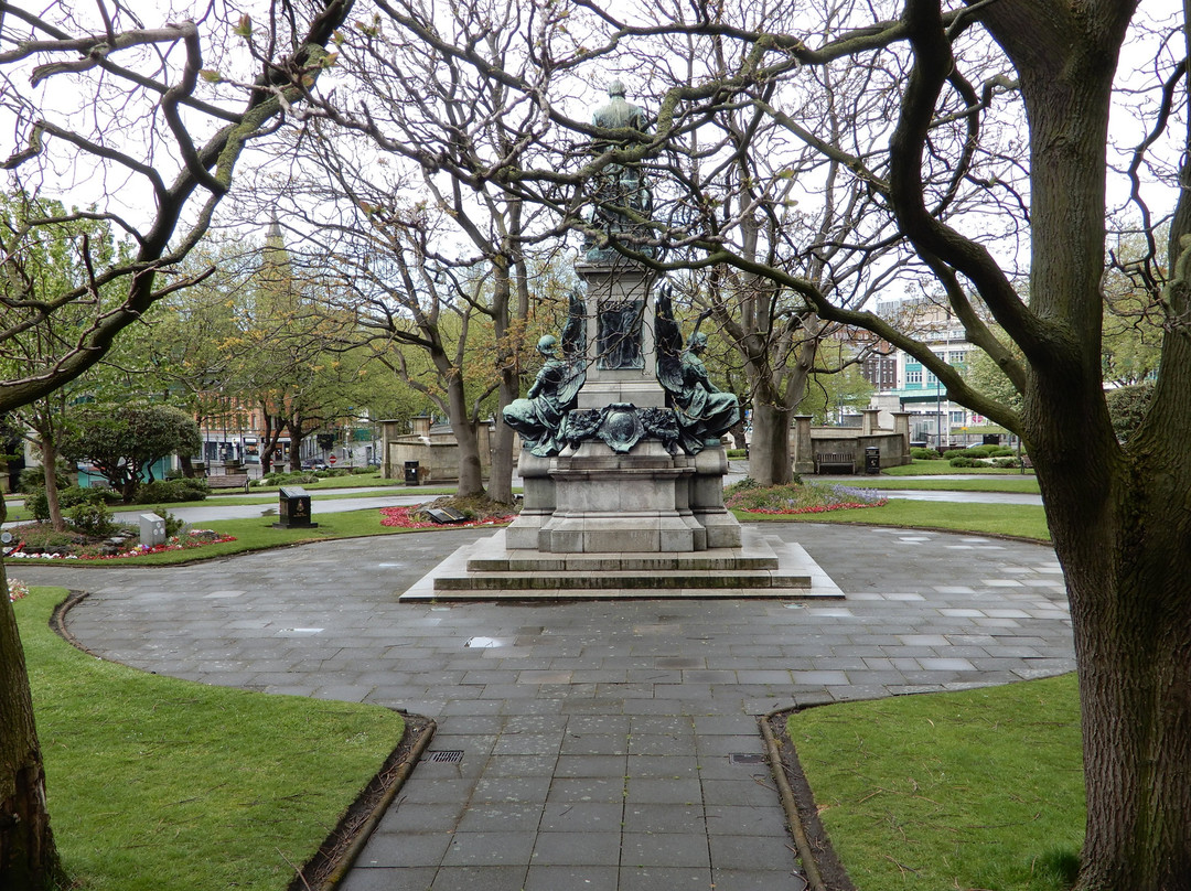 St.John's Gardens-利物浦必去景点