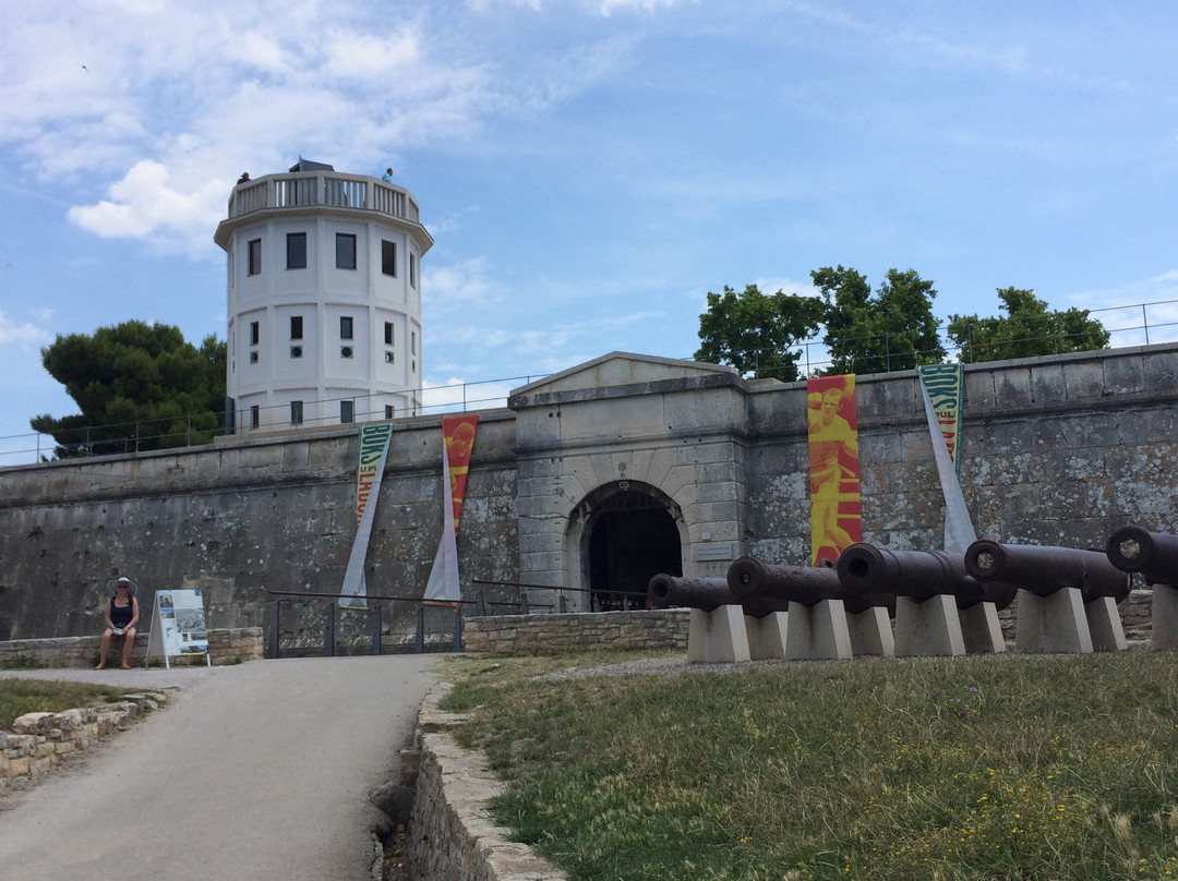 Museo Historico y Naval de Istra-普拉必去景点