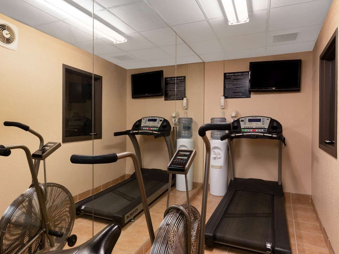 Super 8 By Wyndham North Platte主图