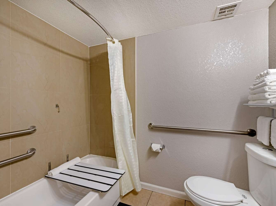 子午线套房酒店主图