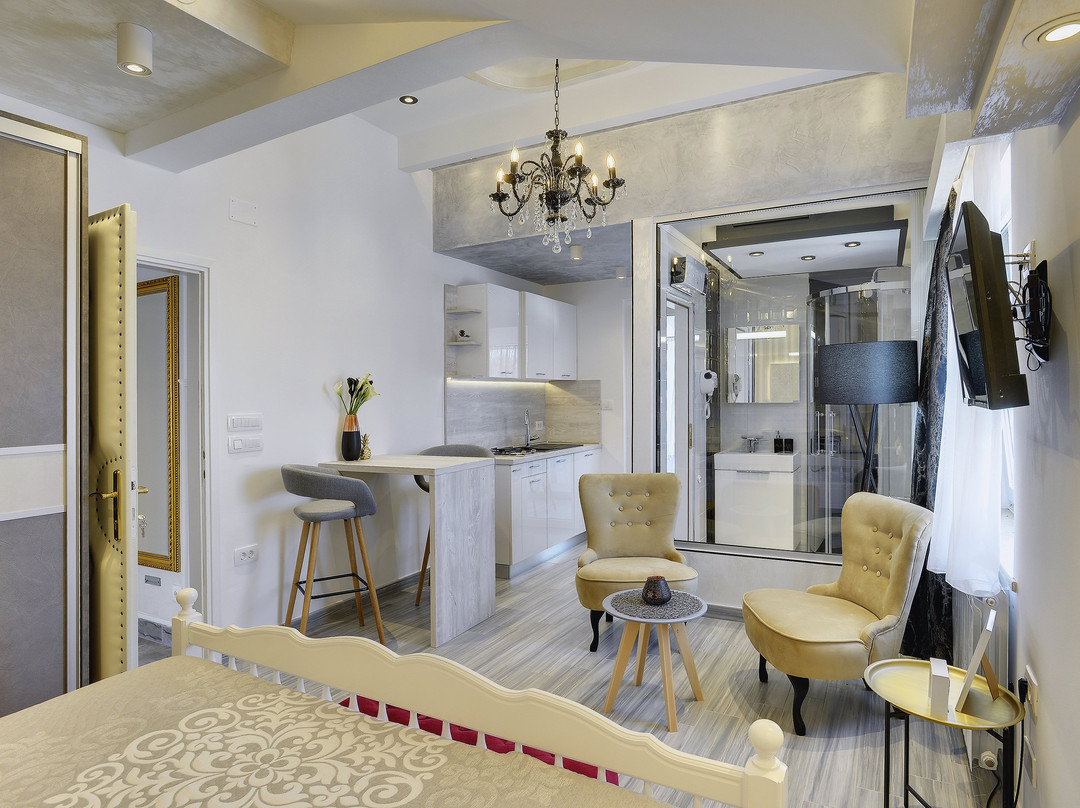 Pjescana Uvala旅游攻略图片