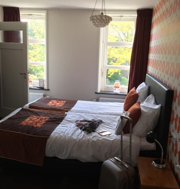 可爱妈妈酒店主图