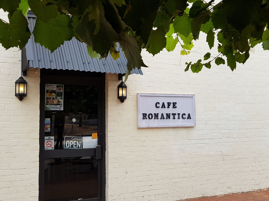 Cafe Romantica