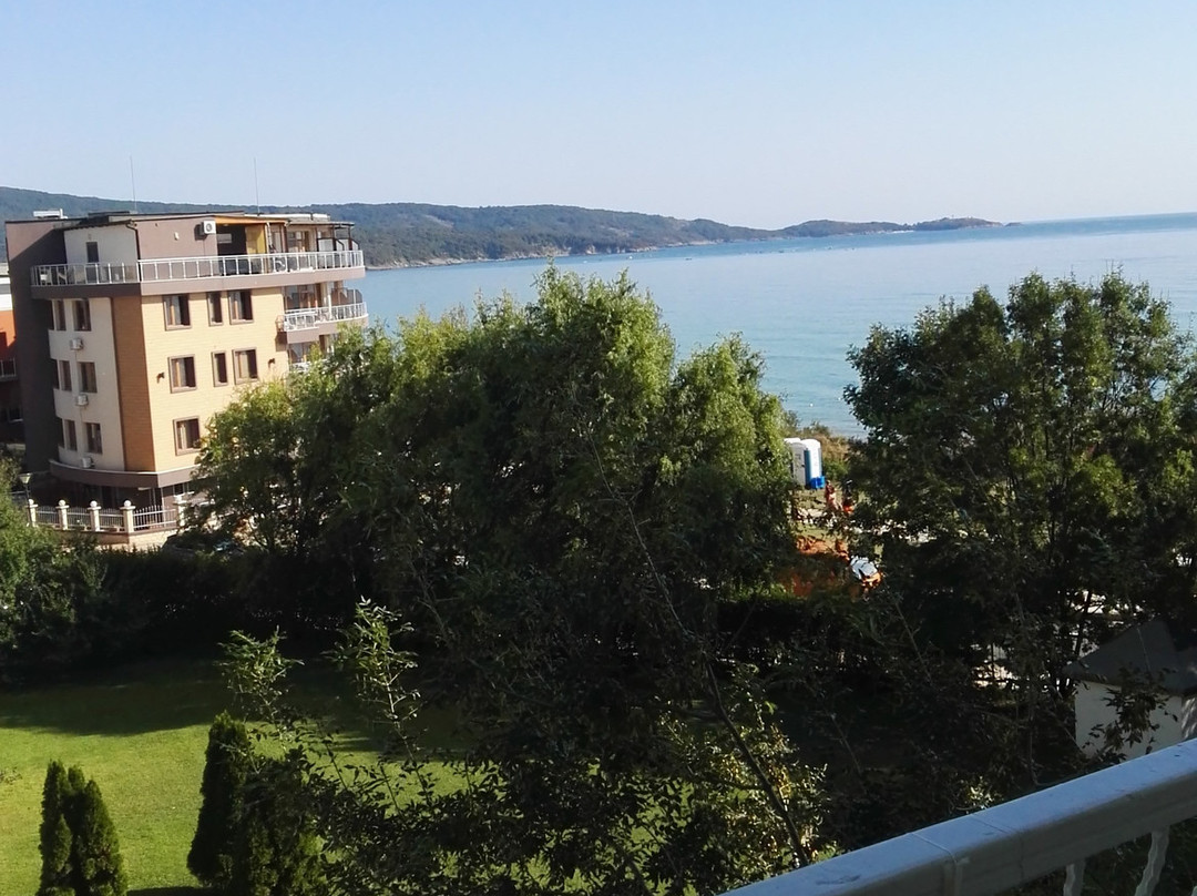 Perla Plaza Hotel主图