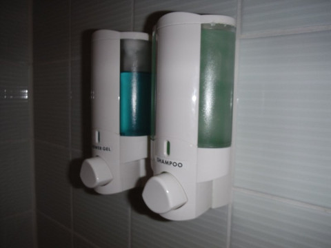 卡地亚广场套房酒店主图