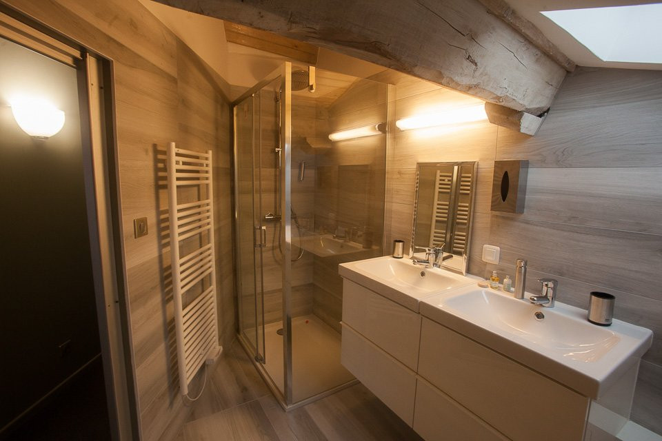 Closerie Aux Violettes主图