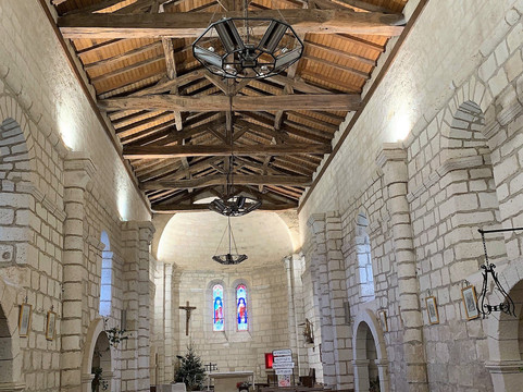 Eglise Saint-Pierre-aux-Liens-Garat必去景点