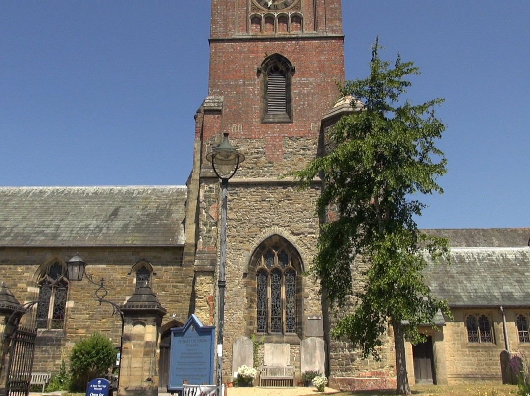 The Parish Church of St Mary the Virgin景点图片