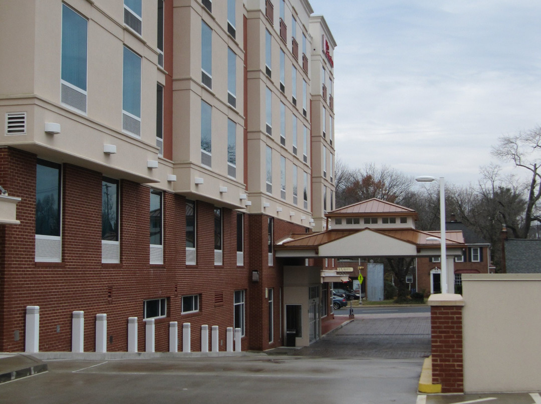 Hilton Garden Inn Falls Church主图