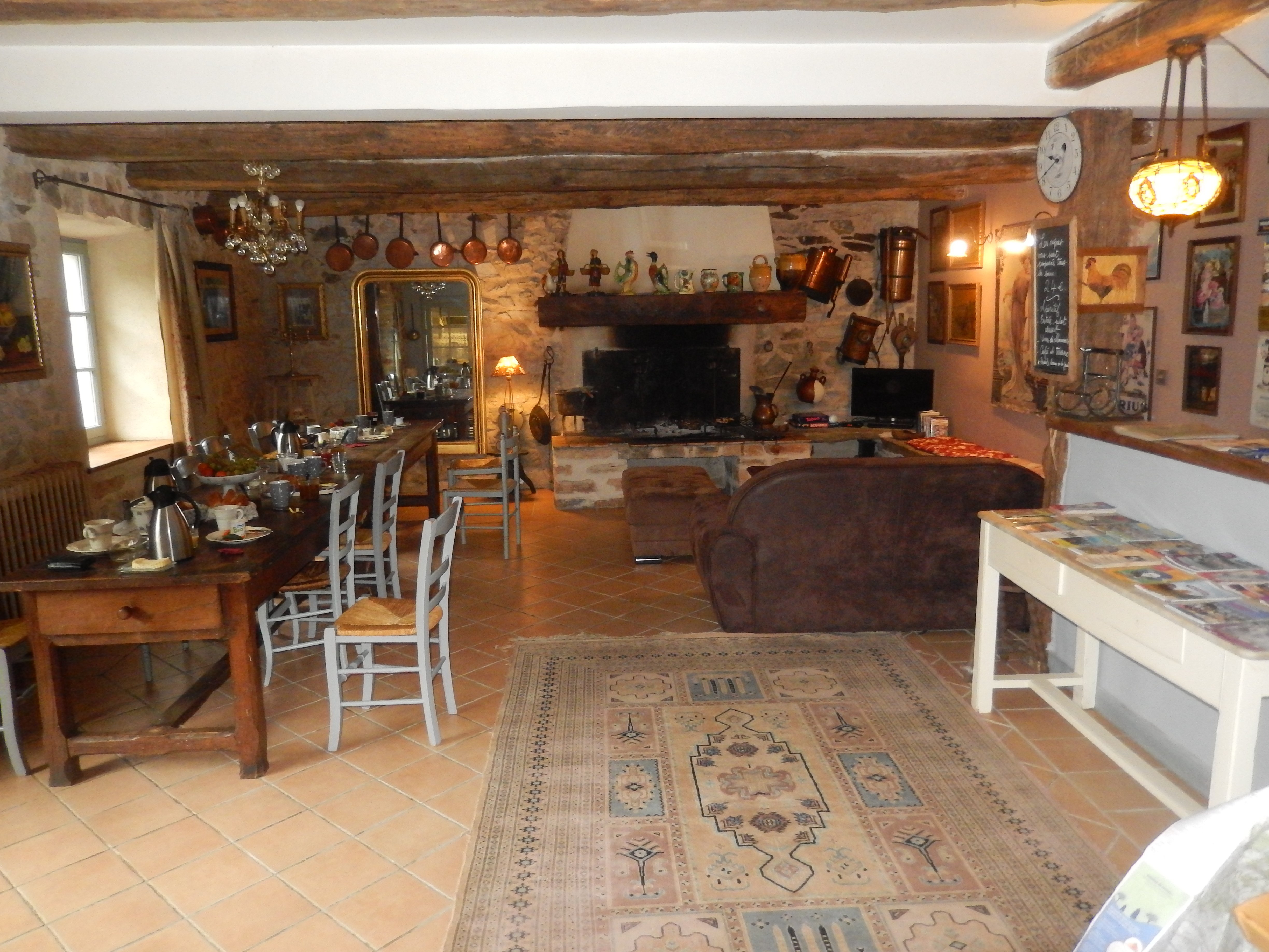 Nabat le Haut Chambres et Table d'Hotes-餐饮