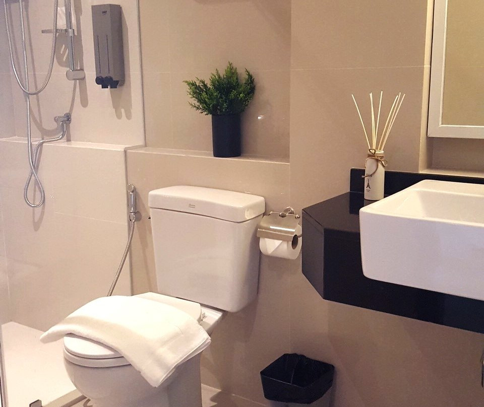 Champagne Hotel and Residence主图