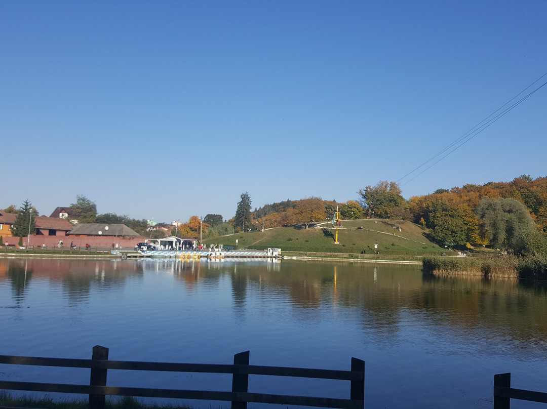 Lake Noua景点图片