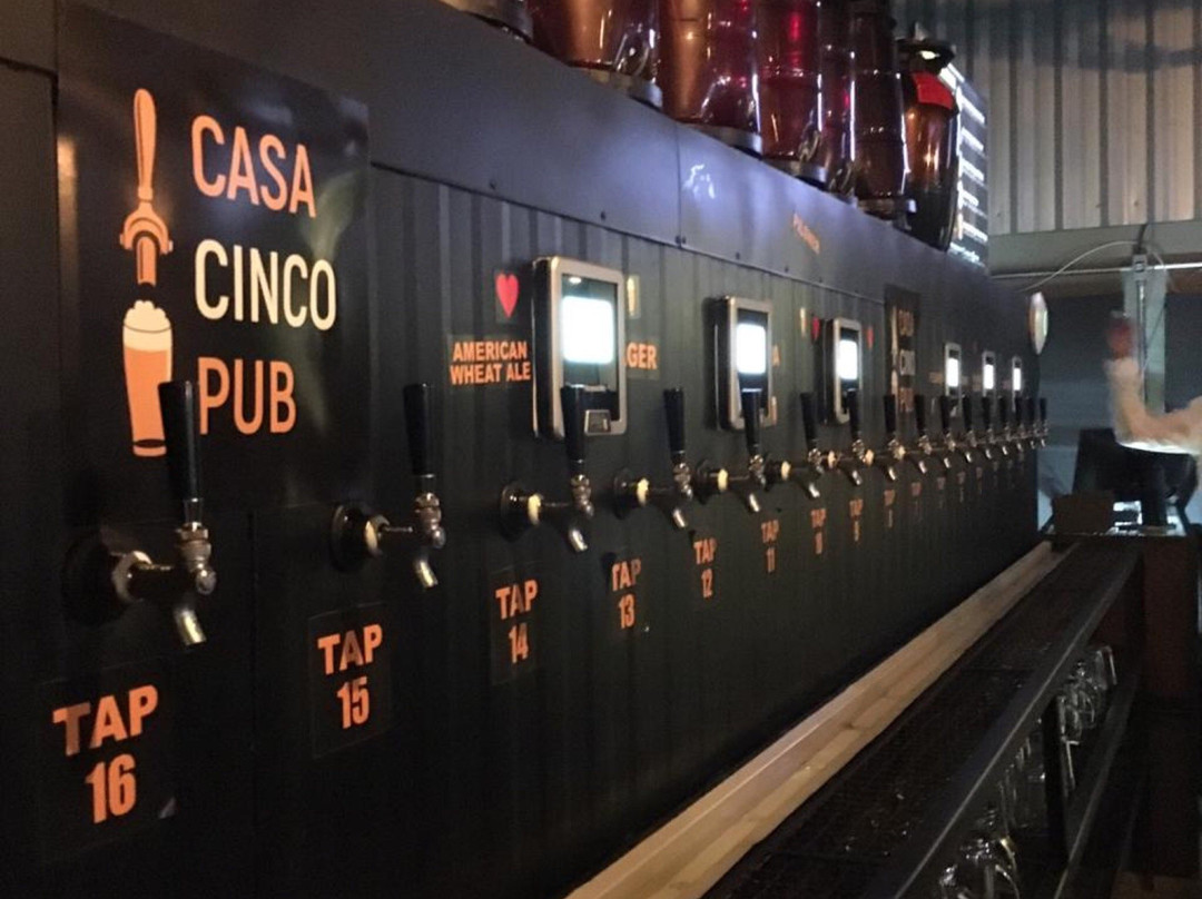 Casa Cinco Pub