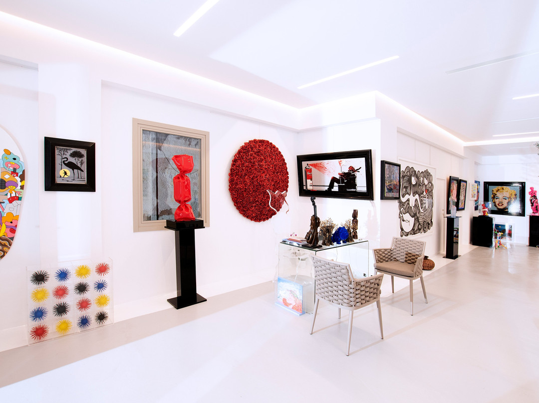 Kapopoulos Fine Arts Paros Gallery-纳乌萨必去景点